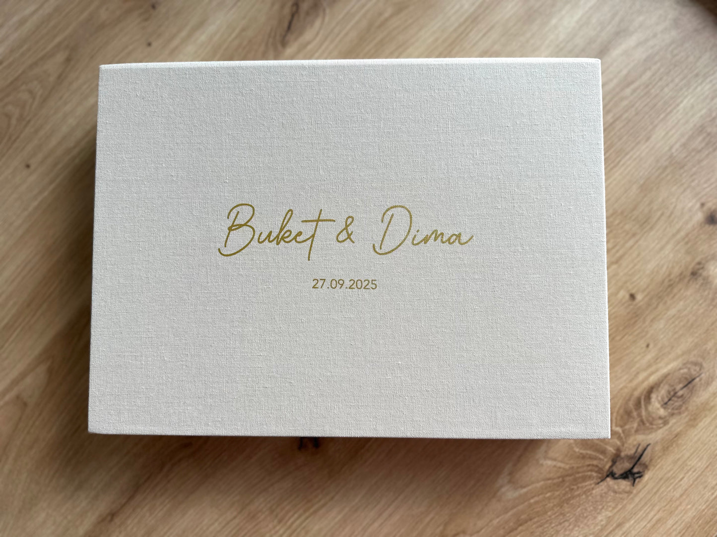 Leinen Geschenkbox zur Hochzeit personalisiert