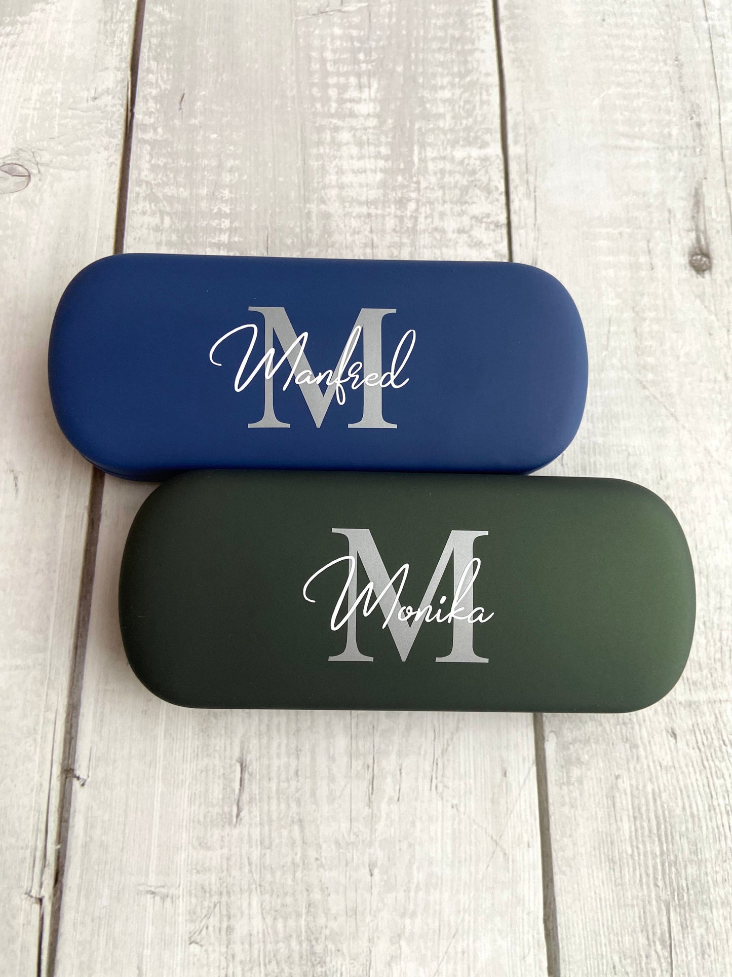 Brillenetui Hartschale mit Name und Initial