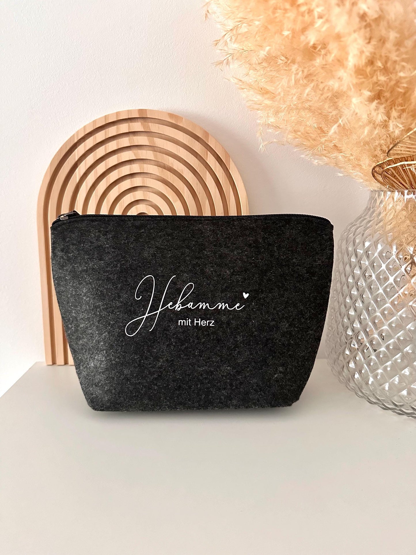 Kosmetiktasche Filz Hebamme mit Herz